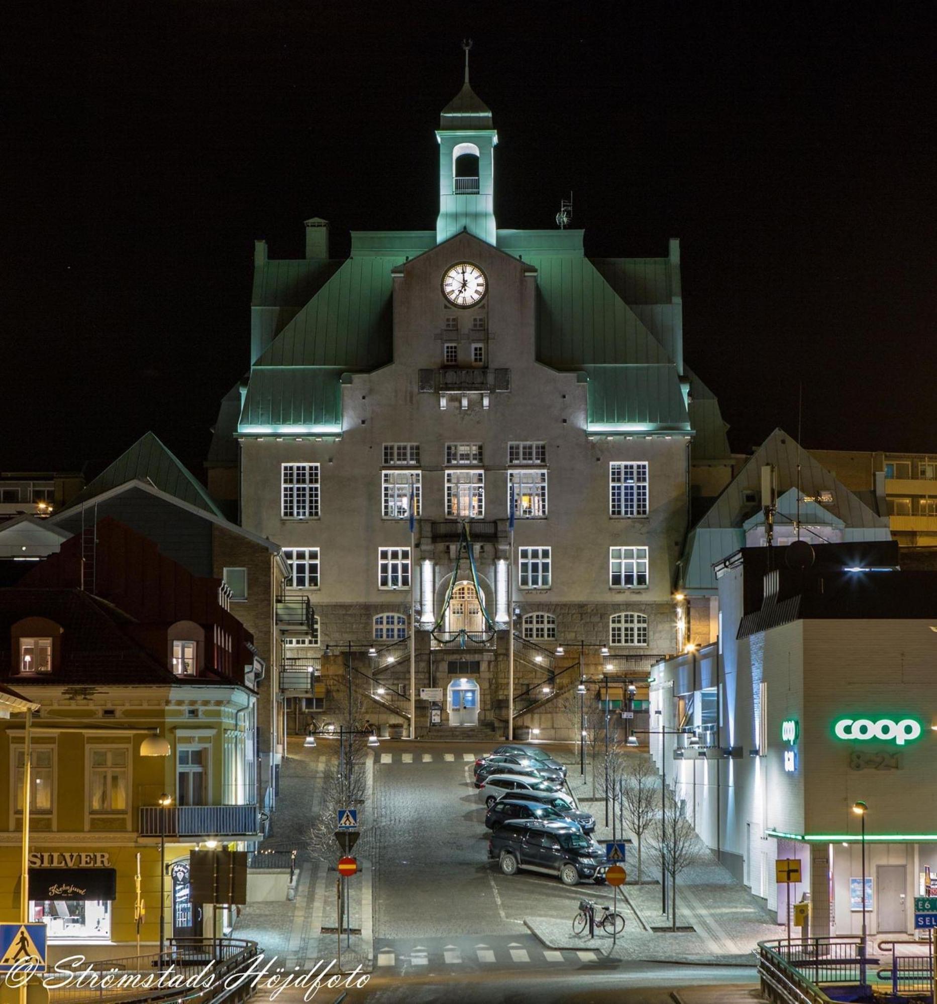 1 Rums-Laegenheter, Gangavstand Till Stroemstads Centrum Exteriér fotografie